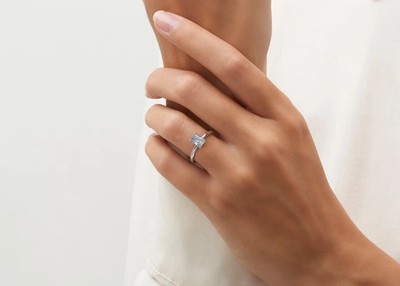 14 Karat Weißgold Verlobungsring Radiant 1,10 Karat IGI Lab Grown Diamond E F...