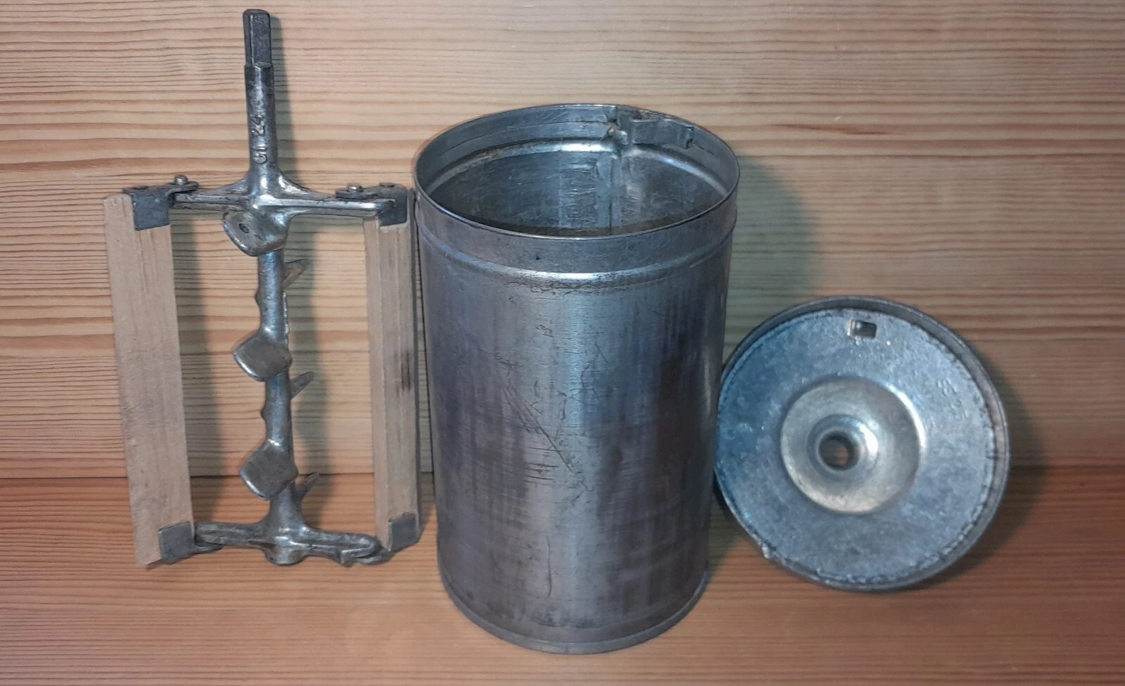 Vintage Ice Cream Maker Yogurt Maker