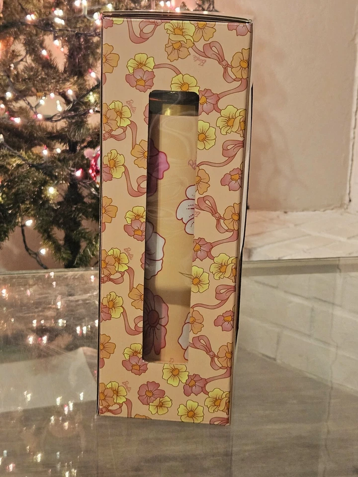 Vaso apagador Barbie X Stanley años 80 Peaches N' Cream 40 oz Foto 2 de 4