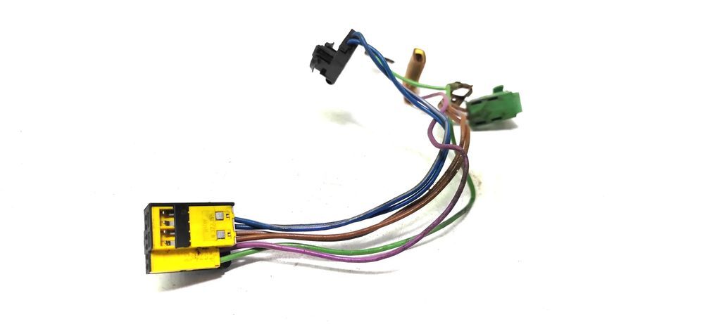 BMW X3 Series E83 LCI Steering Wheel Wiring Plug 8377092 for sale 