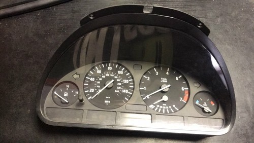 BMW 5ER 520i Benzin Limousine Kombiinstrument 6903796