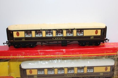 6 x Triang R228 & R328 OO Gauge Pullman Coaches - Anne, 2 x Ruth, Mary, 2 x 79 - Picture 2 of 9