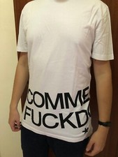 T-shirt Comme des Fuckdown, bianca, taglia L, usata ma in buono stato.