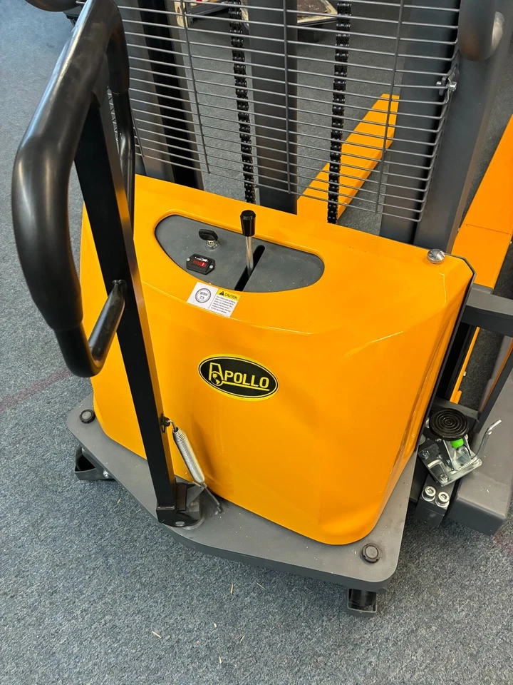 Apilador semieléctrico Apollo 98" Foto 4 de 4