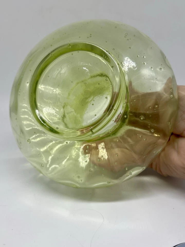 "Florero de vidrio burbuja verde lima estilo biot vintage soplado a mano Francia 4,5""" Foto 3 de 4