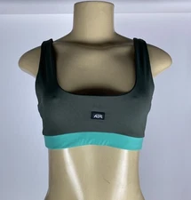 Tiger Friday Women’s Top Size medium .