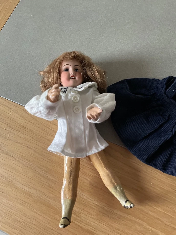 *POUPEE MIGNONETTE TETE PORCELAINE SIGNEE JULES VERLINGUE CORPS COMPOSITION - Photo 4/4