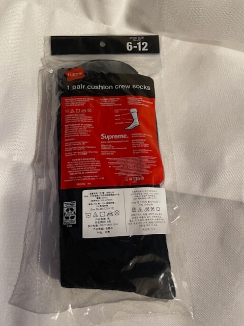 Supreme® / MM6 Maison Margiela / Hanes® Crew BLACK Socks (1