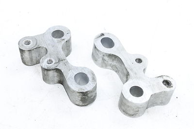 04-09 APRILIA RSV1000R FACTORY OEM ENGINE CONNECTING SPACER