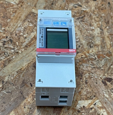 ABB   B21 312-100 (2CMA100155R1000)   1-Phase Direct-Connected Energy Meter, 65A