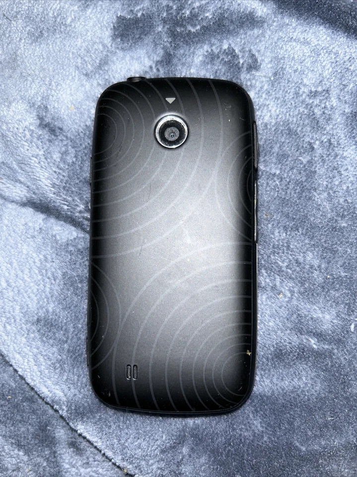 LG VN270 Cosmos Touch Verizon Cell Phones - Image 3 of 3