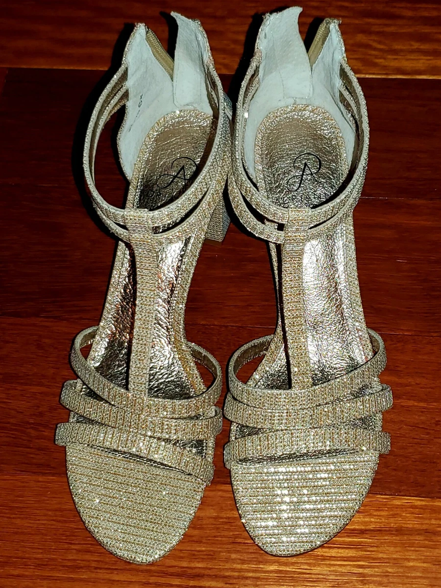 Adrianna papell anella best sale sandal