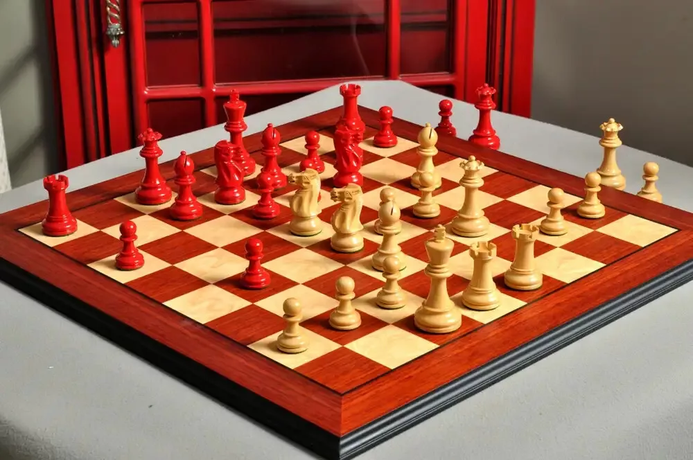 The Grandmaster Series Chess Set - 4.0 King