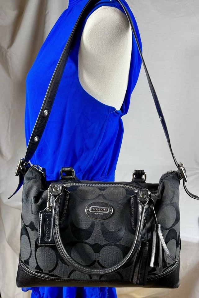 😎😎😎COACH NEGRO Signature Lona Legacy MOLLY Bolso de Hombro y MUÑEQUERA Foto 2 de 4