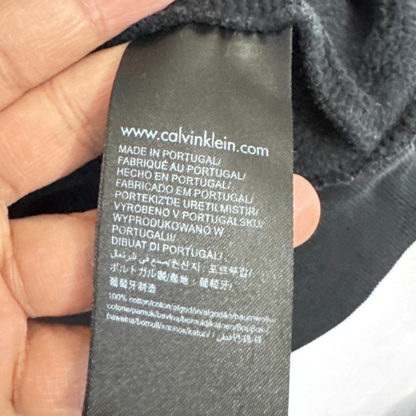 Calvin Klein Jeans Men's Black Crewneck Sweatshirt - Size L image 8
