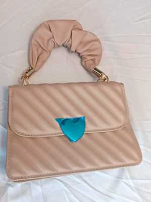 Women s Beige Quilted Top Handle Bag Magnetic Closure, Heart, Detachable Strap