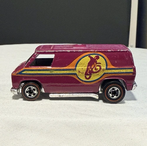 Hot Wheels Redline MOTOCROSS SUPER VAN Plum Flying Colors Very Nice !