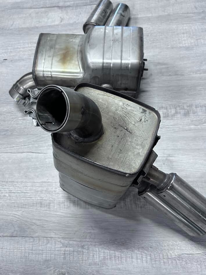 02-07 MASERATI SPYDER 4.2 LEFT/RIGHT EXHAUST MUFFLER OEM# 205 7905 001