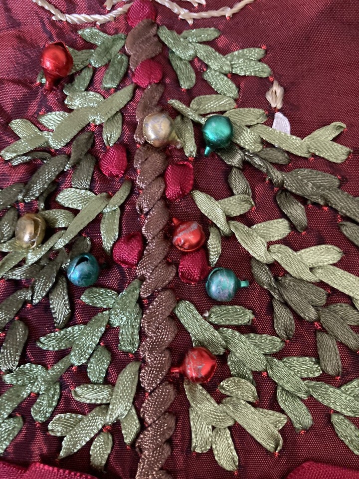 Beautiful Christmas Table Runner With Embroidery And Bells 6foot In
