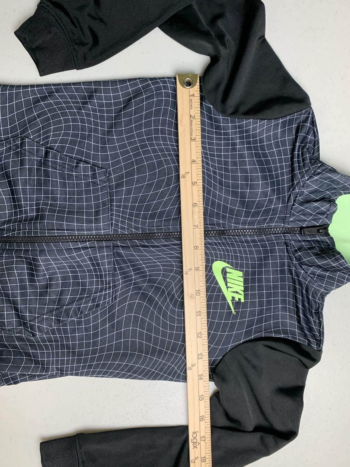 Picture 6 of 10