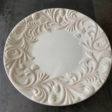 GG Collection Gracious Goods Acanthus Round Cream Large Serving Platter - 16”