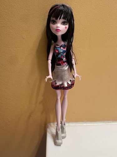 2015 Draculaura Boo York Boo York Frightseers Mattel Monster High Doll