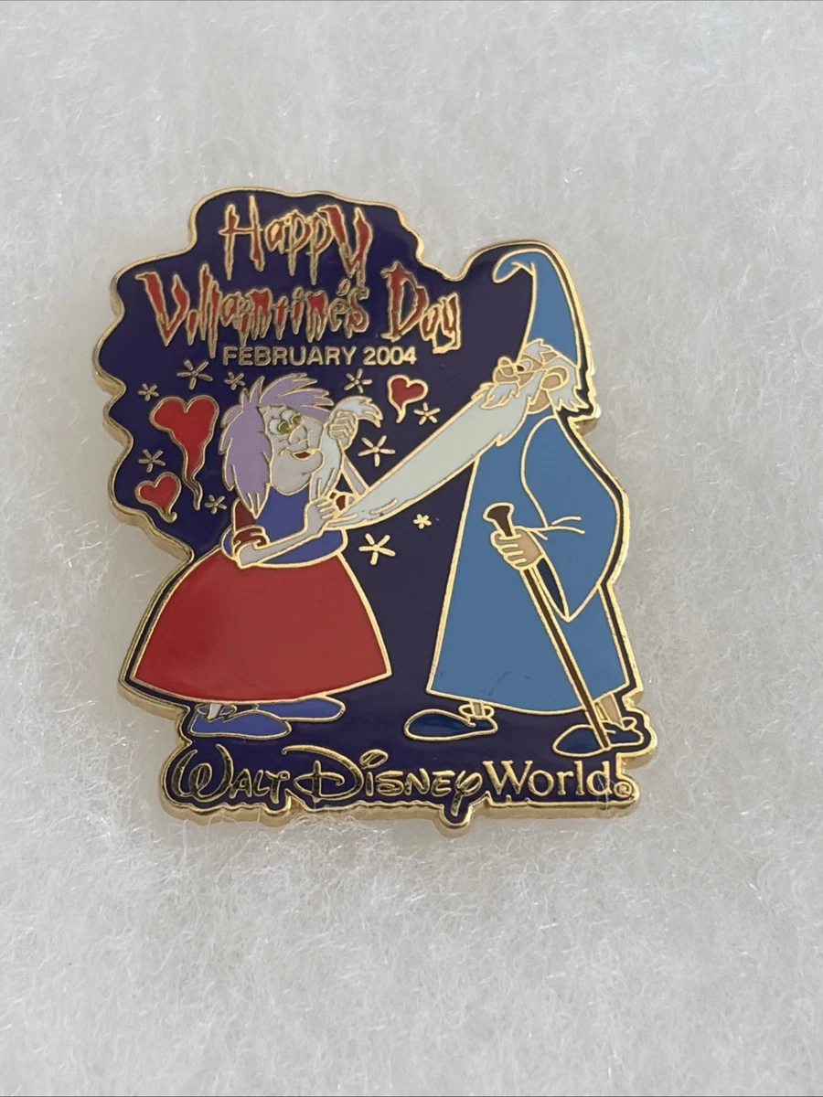 2004 Contemporary Disney Pins, Patches & Buttons (1968-Now) for