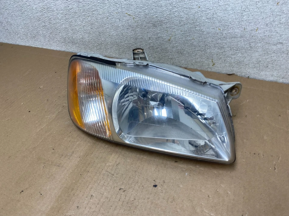 Faro halógeno pasajero derecho Hyundai Accent 2000-2002 S0286 DW Foto 2 de 4