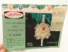 VTG 1973 LeeWards Medallion Mini Boutique Beaded Christmas Ornament Kit NOS