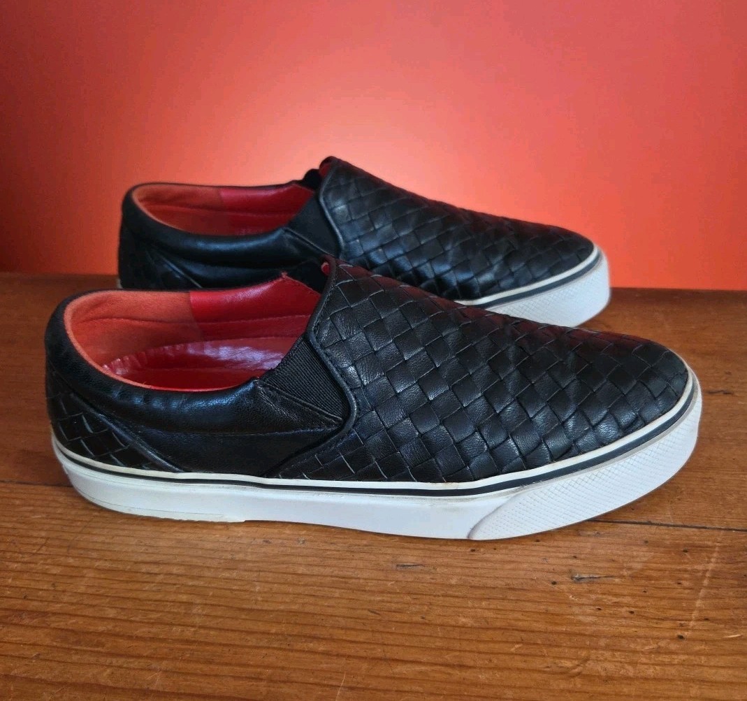 Bottega Veneta Size 9 USA Leather Slip On Sneaker/ Trainers Black weave Italy