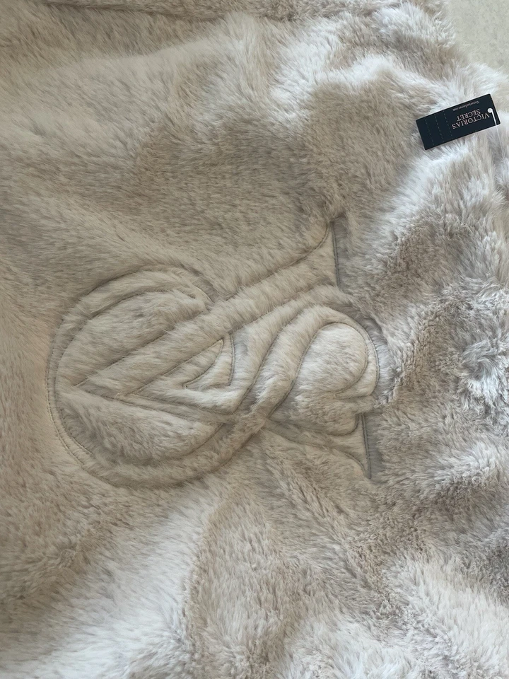 Victors Secret Fuzzy Tote Bag Large Limited Edition - Image 2 of 4