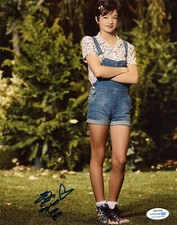 Peyton Elizabeth Lee Doogie Kamealoha Autographed Signed 8x10 Photo ACOA
