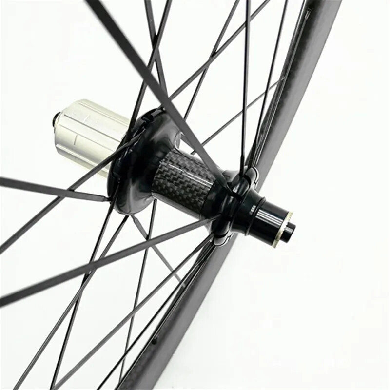 Set di ruote in carbonio 3 razze 88 mm per bici da strada foto 5