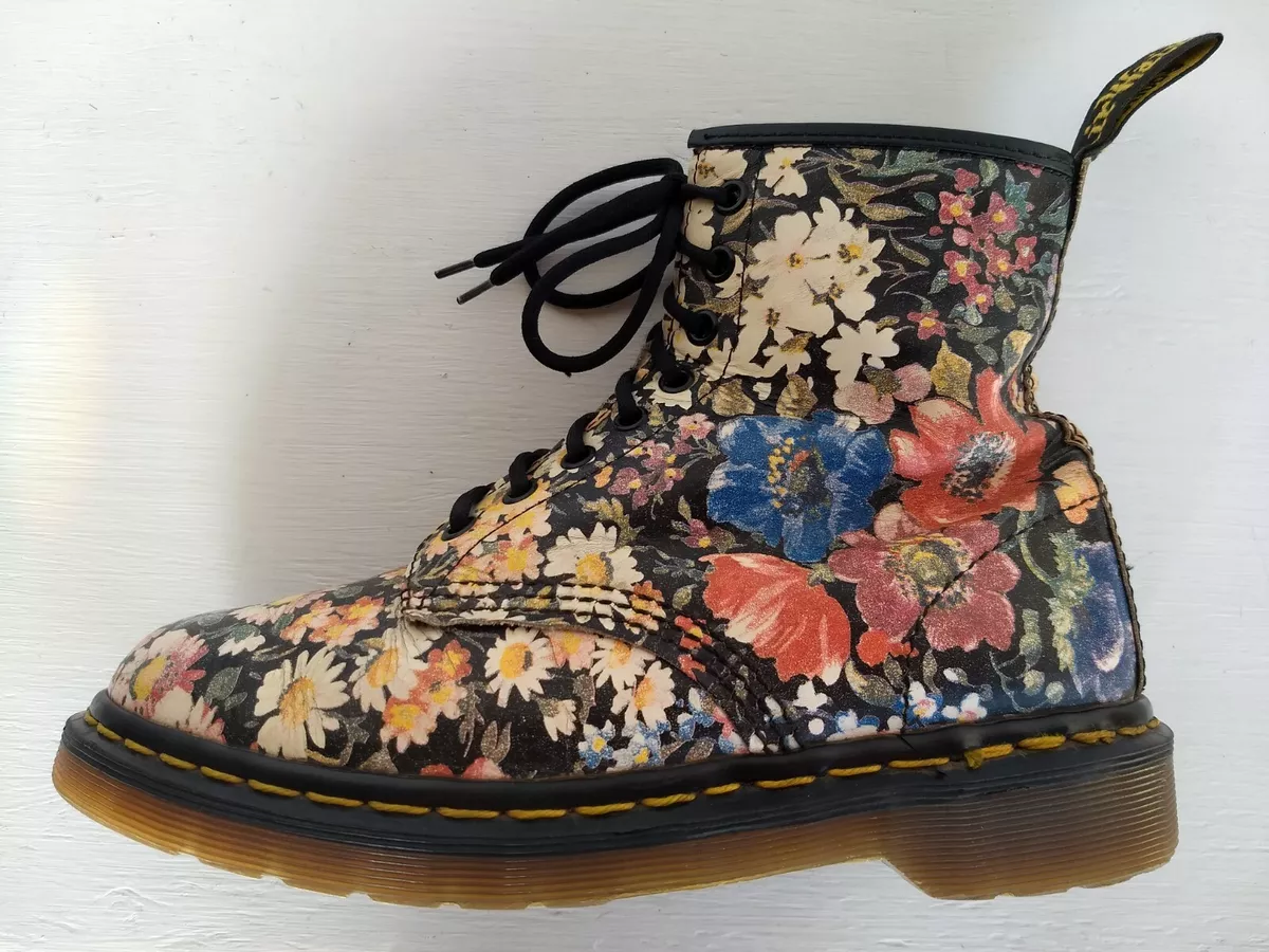 3 DOC DR MARTENS BLACK FLORAL BOOTS SIZE 6UK US W8 MADE IN ENGLAND