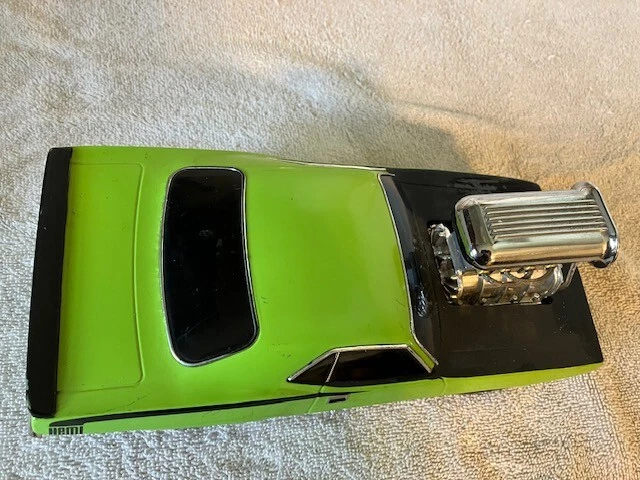 Vintage 1/18 Muscle Machines 1970 Cuda Blown Green Barracuda Funline - Image 4 of 4