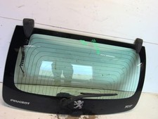 Lunette arrière Peugeot 2008