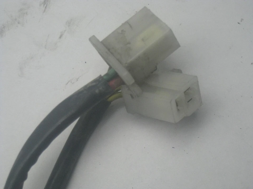 1982 HONDA CM450 CM 450 C VOLTAGE REGULATOR RECTIFIER Foto 2 de 4