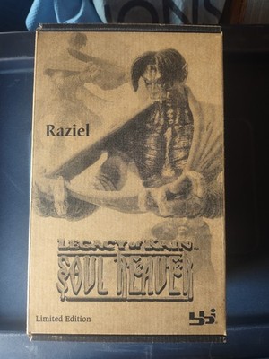 BBI Legacy of Kain Soul Reaver  Raziel Action Figure Blue Box