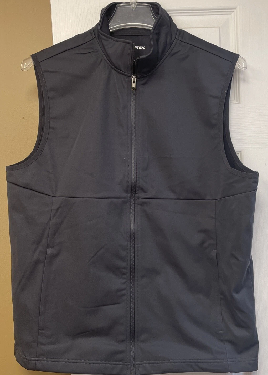 Sport-Tek ST981 Mens Sleeveless Soft Shell Stylish Vest