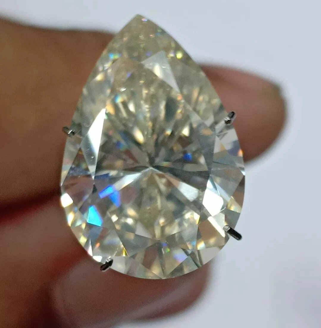 7.81 ct off white moissanite diamond vvs best quality big size