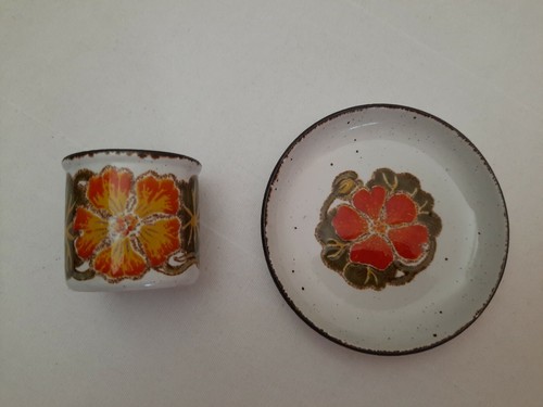 Stonehenge Midwinter Nasturtium ~ England ~ Egg Cup & Coaster ~ Very Nice - Picture 2 of 12