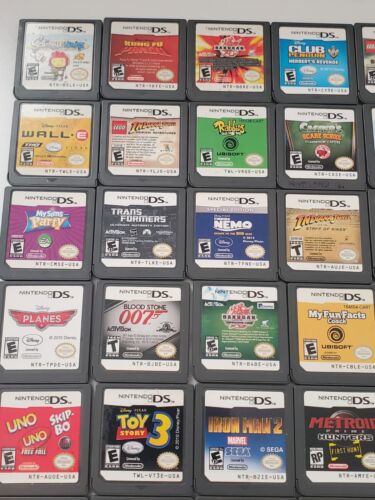 Black Nintendo DS Lite USG-001 w/ Charger & 52 Loose Games - Picture 2 of 13