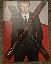 JUSTIN TIMBERLAKE - "FUTURESEX/LOVESHOW" TOUR PROGRAMME /BOOKLET (24 PAGE 17.5")