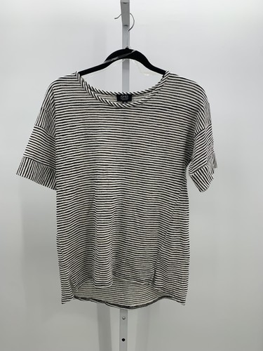 Jones New York Size Medium Misses Short Sleeve Shirt