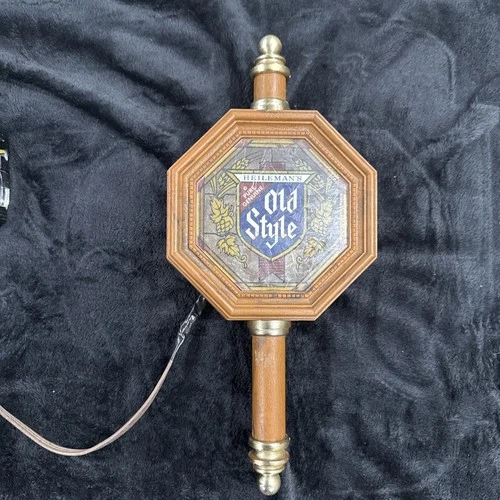 Vintage Heileman's Old Style Beer Sign Lighted Bar Sign Coach Lamp