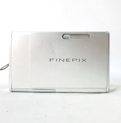 Fujifilm FinePix Z3 Silver 5.1MP 3x Zoom Digital Camera Japan 