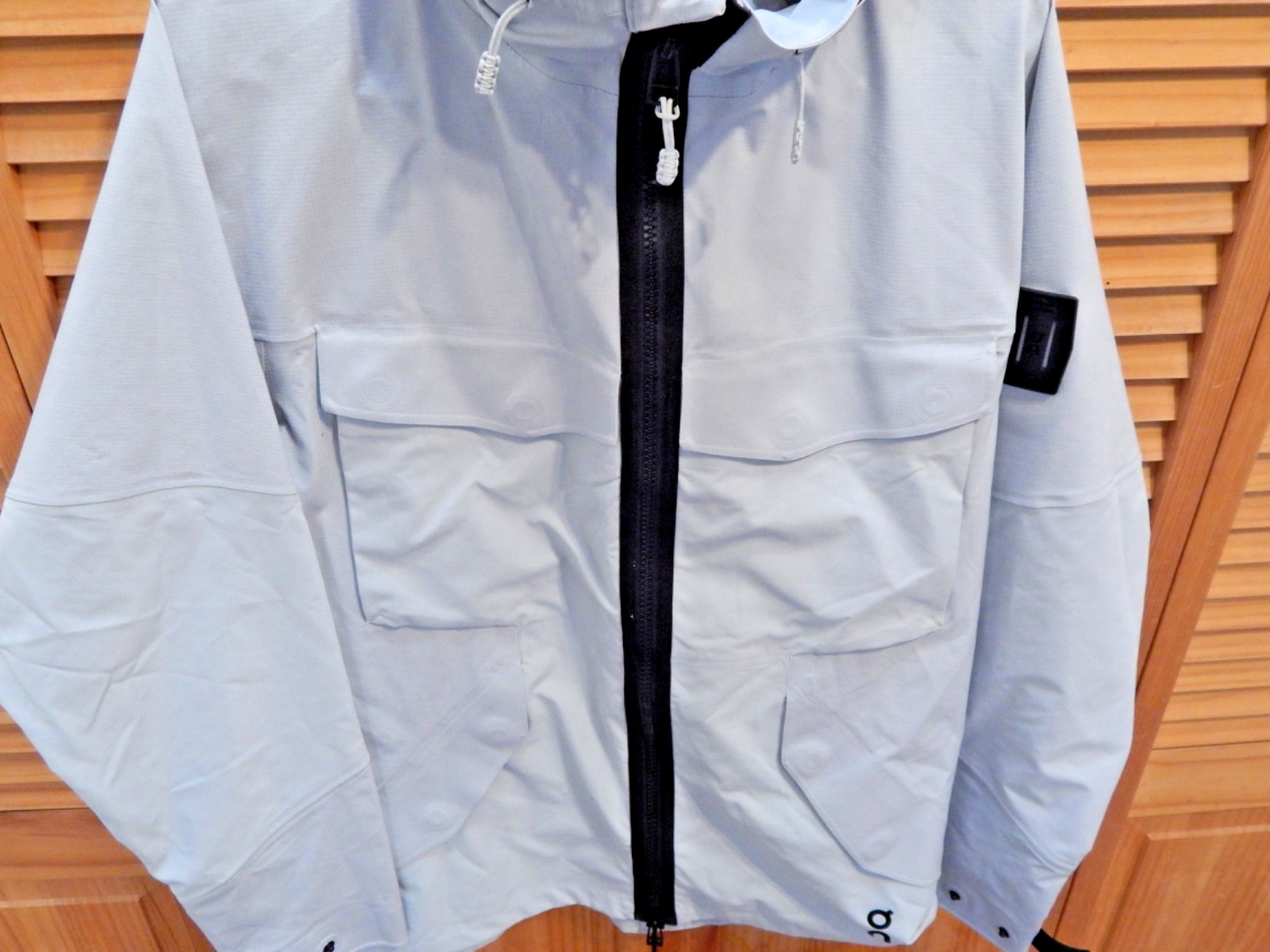 On Cloud Explorer Jacket Heavy Shell Gray- Mens M… - image 4