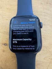 Apple Watch SE 44mm GPS + Cellular Space Gray Aluminum 91% Battery Read Descript