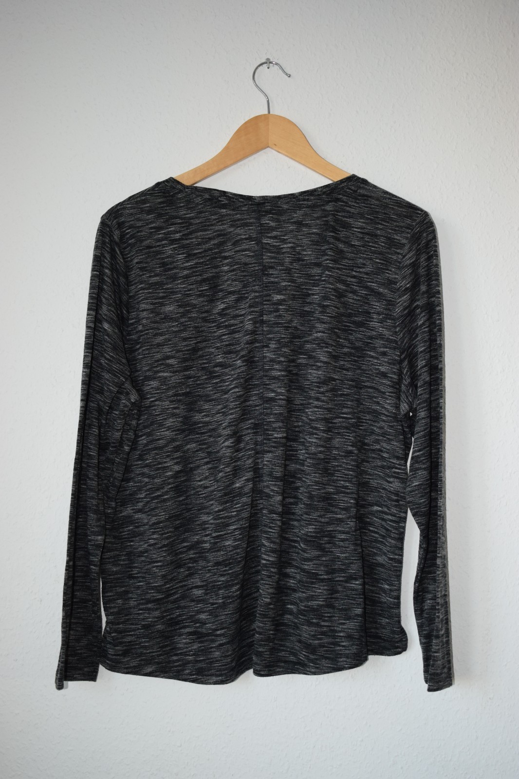 Fila Women’s Space-Dye Long Sleeve Performance Tee - Heather Gray image 2