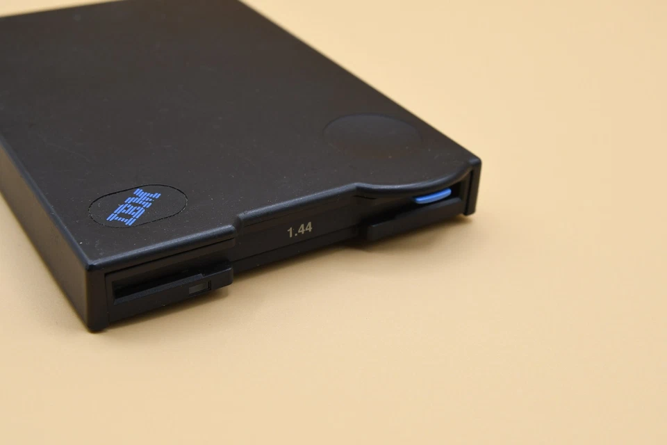 IBM ThinkPad 700C PS/2 Vintage Floppy 1.44 Diskettenleser disk reader - Bild 2 von 4